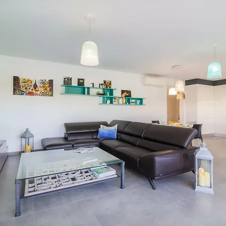 Garden Design Apartment